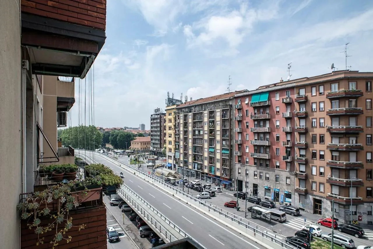 Guesthero Apartment Milano - Corvetto M3 Italy